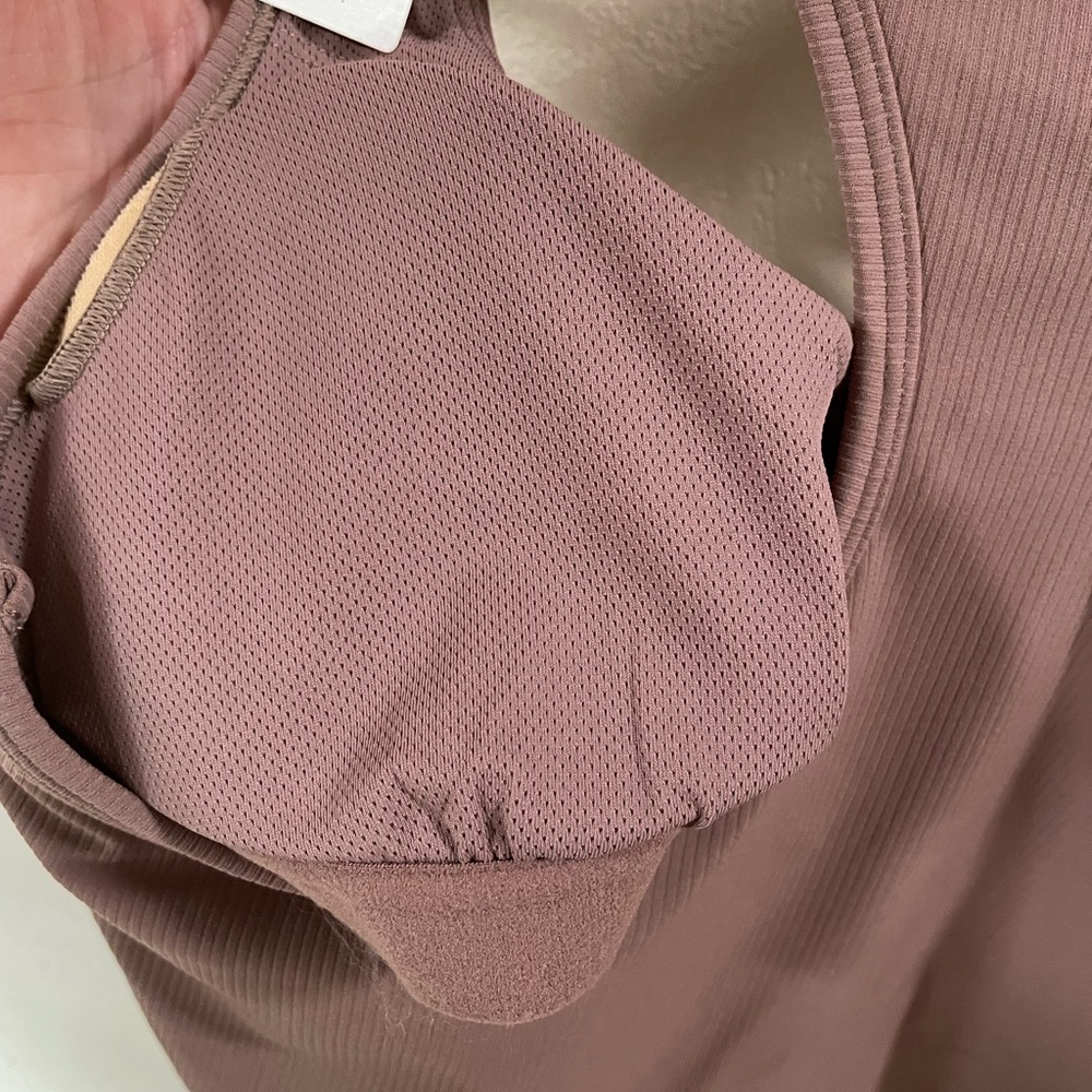 NWT All in Motion Mauve Fitted Crop Tank Top - Picture 5 of 8